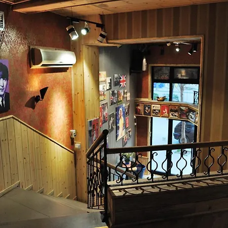 London 酒店 地拉那