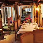 London 酒店 地拉那