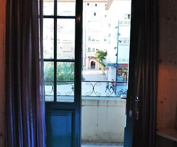 London Otel Tiran