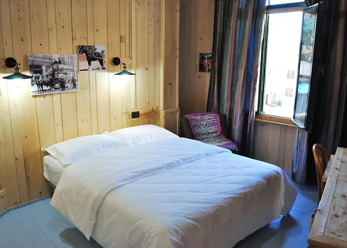 Otel London